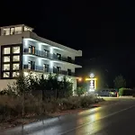 Eden House Apartamento