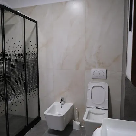 Eden House Appartement *