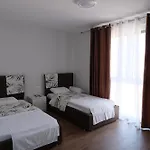 아파트 Eden House *