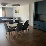 Eden House Kukes